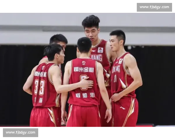 福冈黄蜂力争主场优势迎战金泽塞维,胜负关键悬念重重 福冈黄蜂力争主场优势迎战金泽塞维,胜负关键悬念重重